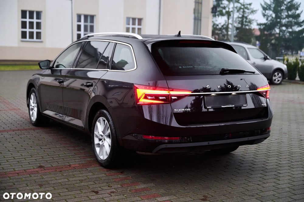 Skoda Superb 2.0 TDI 4x4 Style DSG - 9