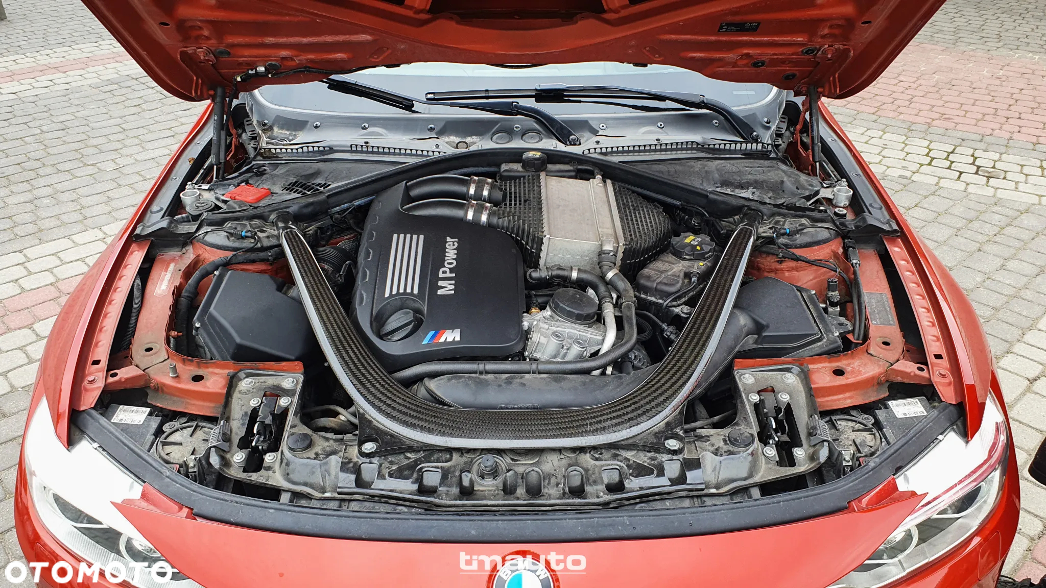 BMW M4 Standard - 36