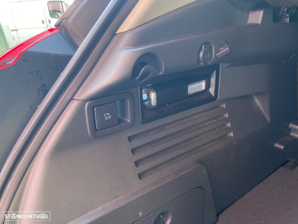 Peugeot 3008 1.6 HDi Active - 36