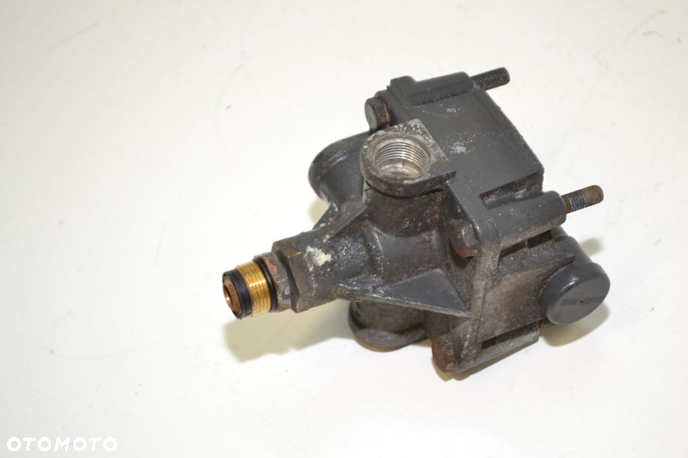 MERCEDES ACTROS MP4 ZAWÓR PRZEKAŹNIKOWY MODULATORA A0054299544 - 2