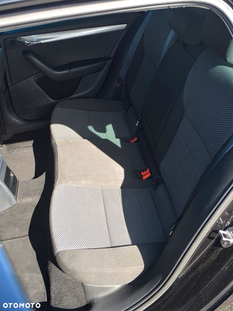 Skoda Octavia 1.6 TDI SCR Ambition DSG - 17