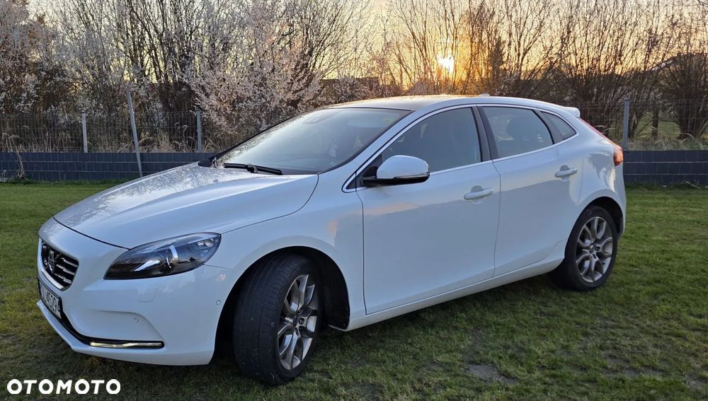 Volvo V40 D3 Summum - 8