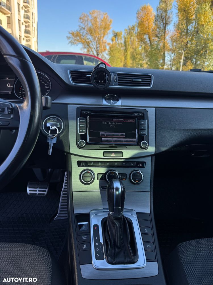 Volkswagen Passat 2.0 TDI BlueMotion Tehnology DSG Comfortline - 9