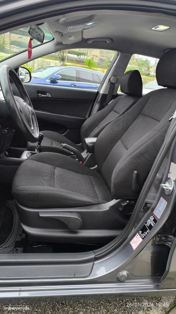 Hyundai i30 1.4 CVVT Blue Comfort - 5