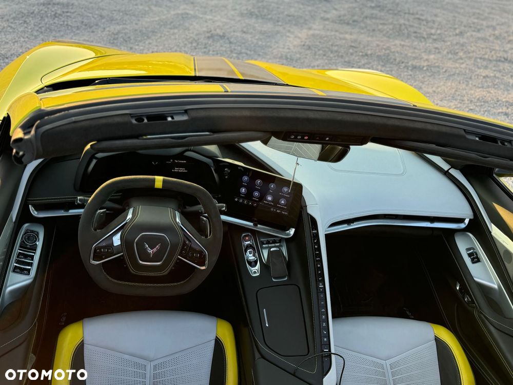 Chevrolet Corvette - 9