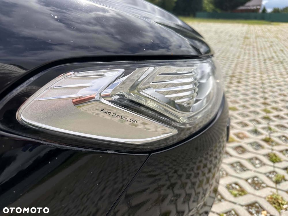 Ford Mondeo - 8