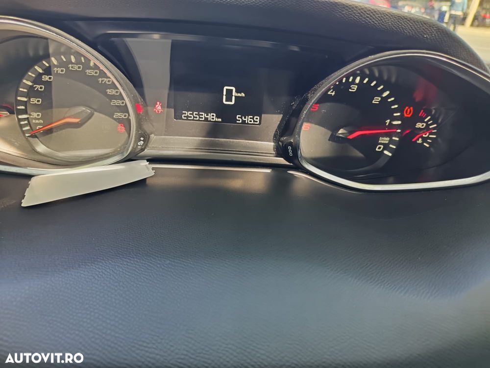 Peugeot 308 BlueHDi 120 Stop & Start Niveau 2 Business-Line - 2