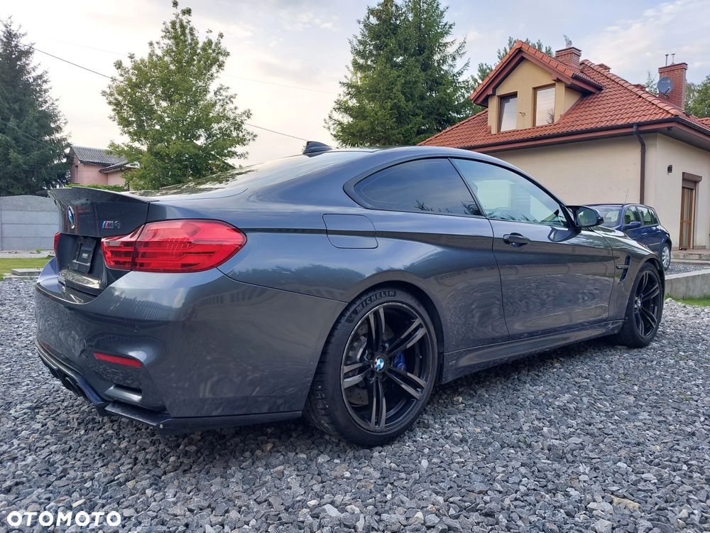BMW M4 - 6