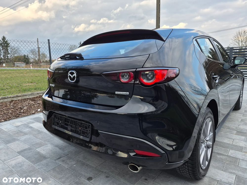 Mazda 3 SKYACTIV-G 2.0 M-Hybrid SELECTION - 28