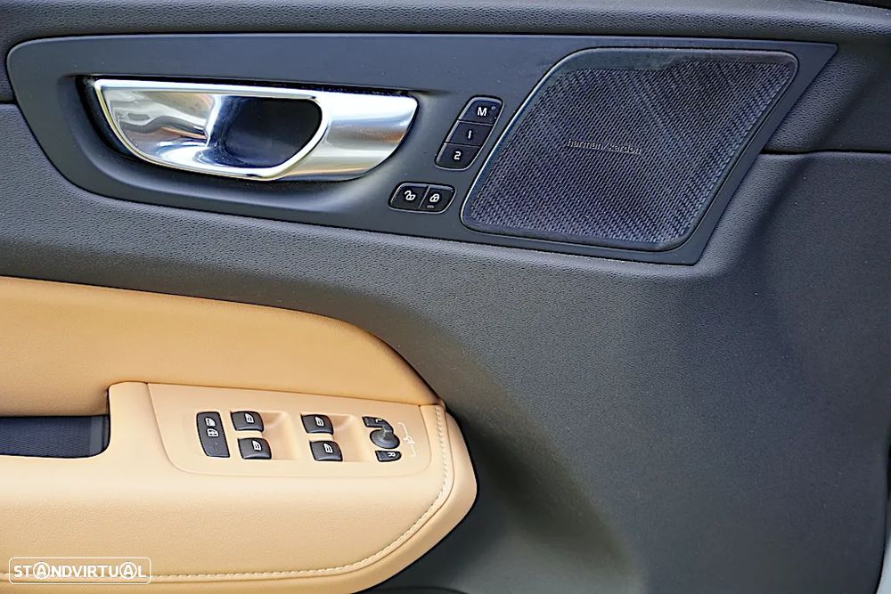 Volvo XC 60 2.0 B4 Inscription Geartronic - 20