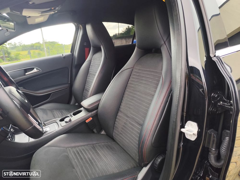 Mercedes-Benz A 45 AMG 4-Matic - 11