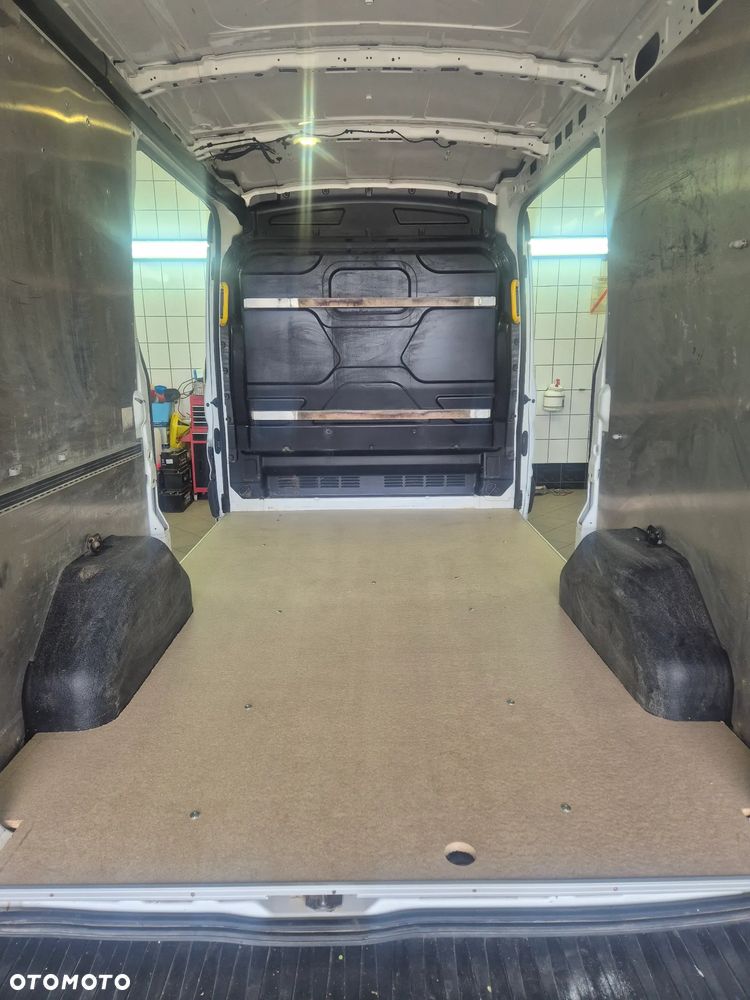 Ford TRANSIT - 13