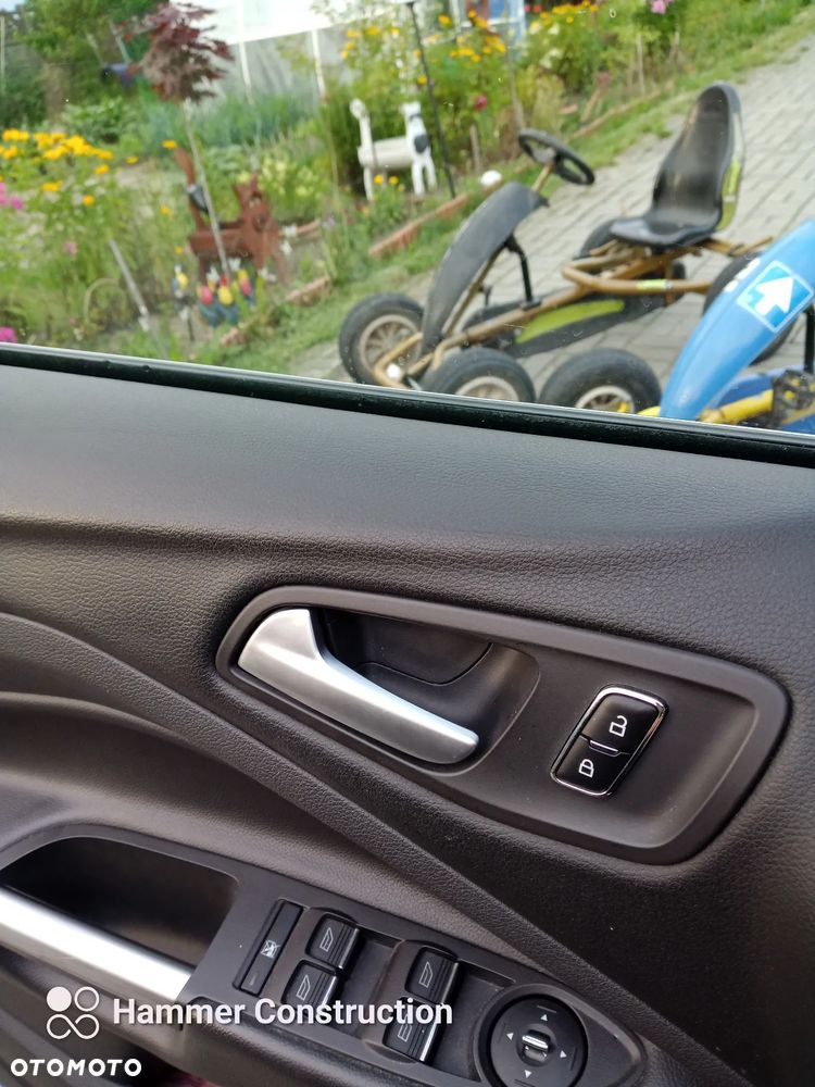 Ford Kuga 2.0 TDCi Individual - 7