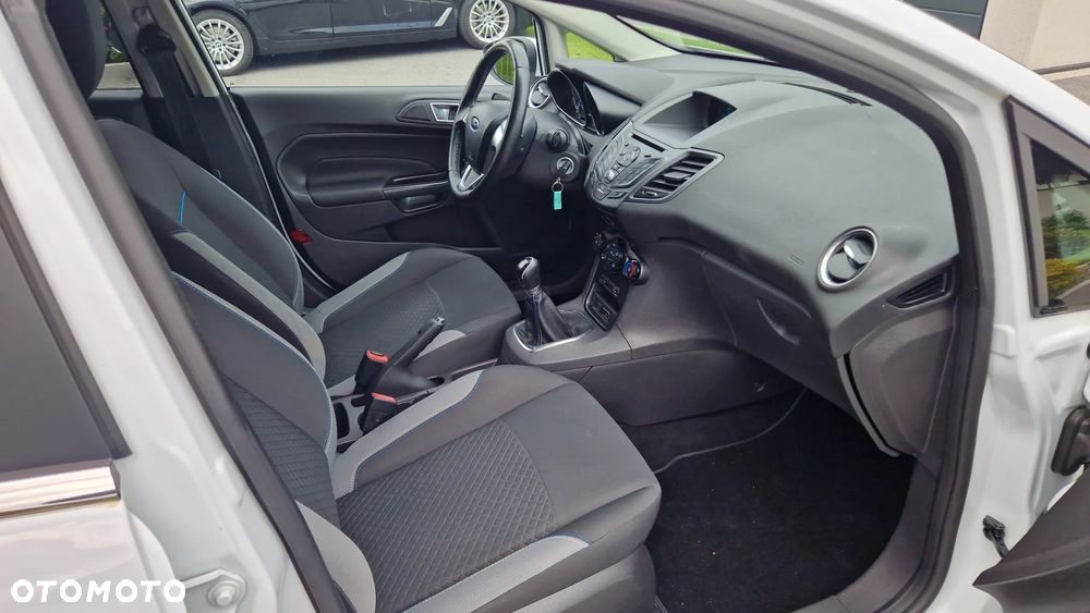 Ford Fiesta 1.0 EcoBoost Titanium - 11