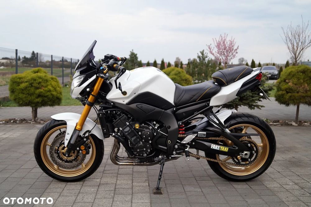 Yamaha FZ8 - 7