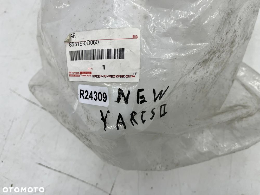 Zbiorniczek spryskiwaczy Toyota Yaris II 05-11r. do szyb na płyn do szyb nowy orginalny 85315-0d060 - 8