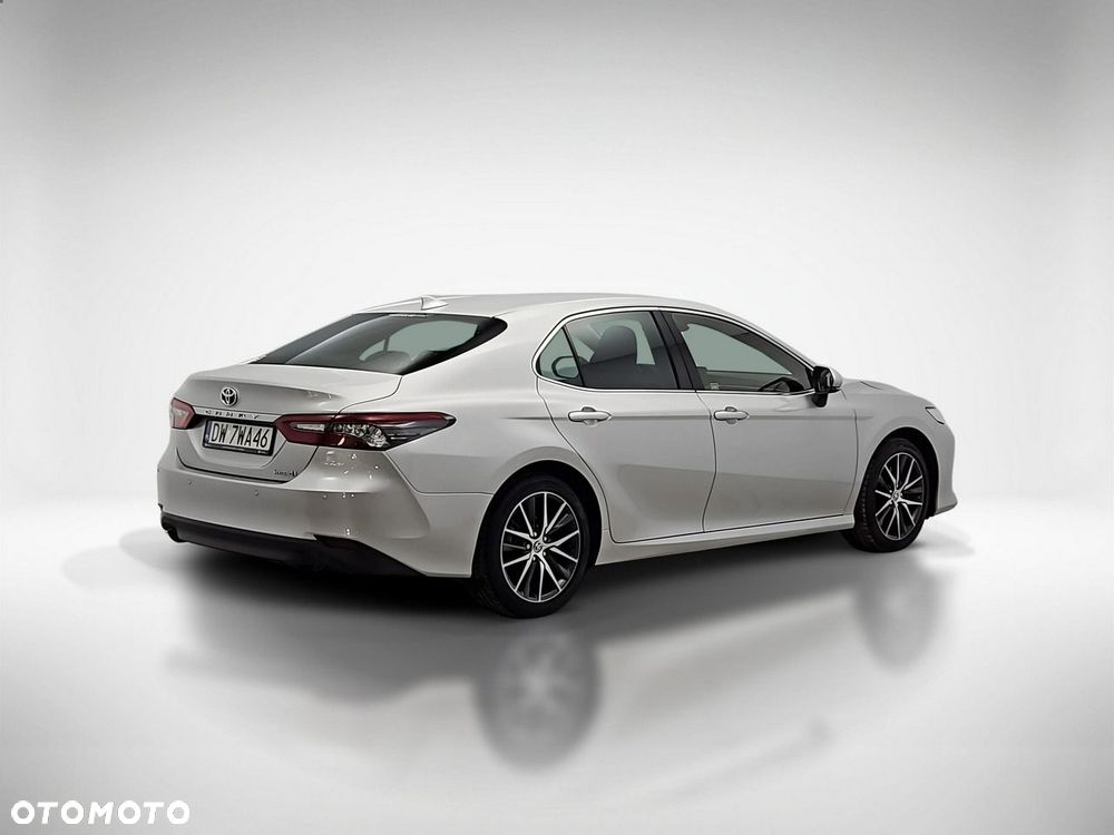 Toyota Camry 2.5 Hybrid Executive CVT - 6