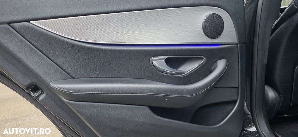 Mercedes-Benz E 220 d 9G-TRONIC AMG Line - 13