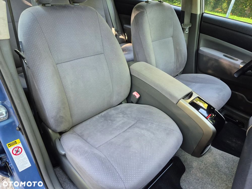 Toyota Prius 1.5 VVT-i Prestige - 22