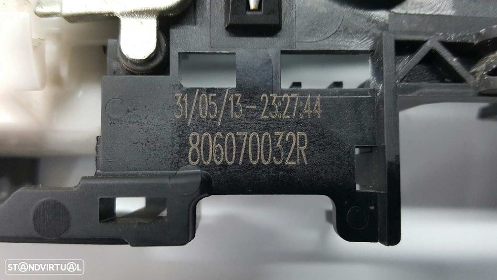 PUXADOR EXTERIOR TRASEIRO ESQUERDO RENAULT MEGANE III BERLINA 5 P LIMITED - 2