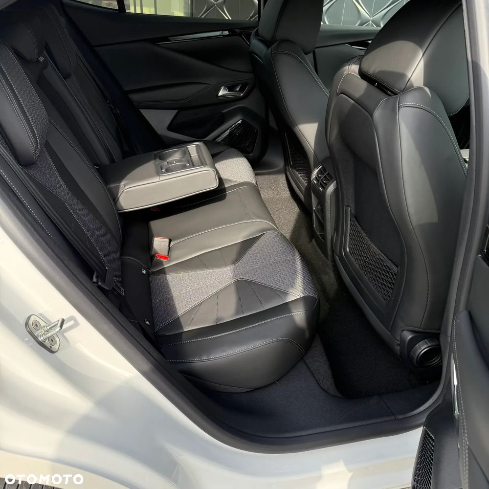 DS Automobiles DS 4 1.2 mHEV Pallas eDCS6 - 9