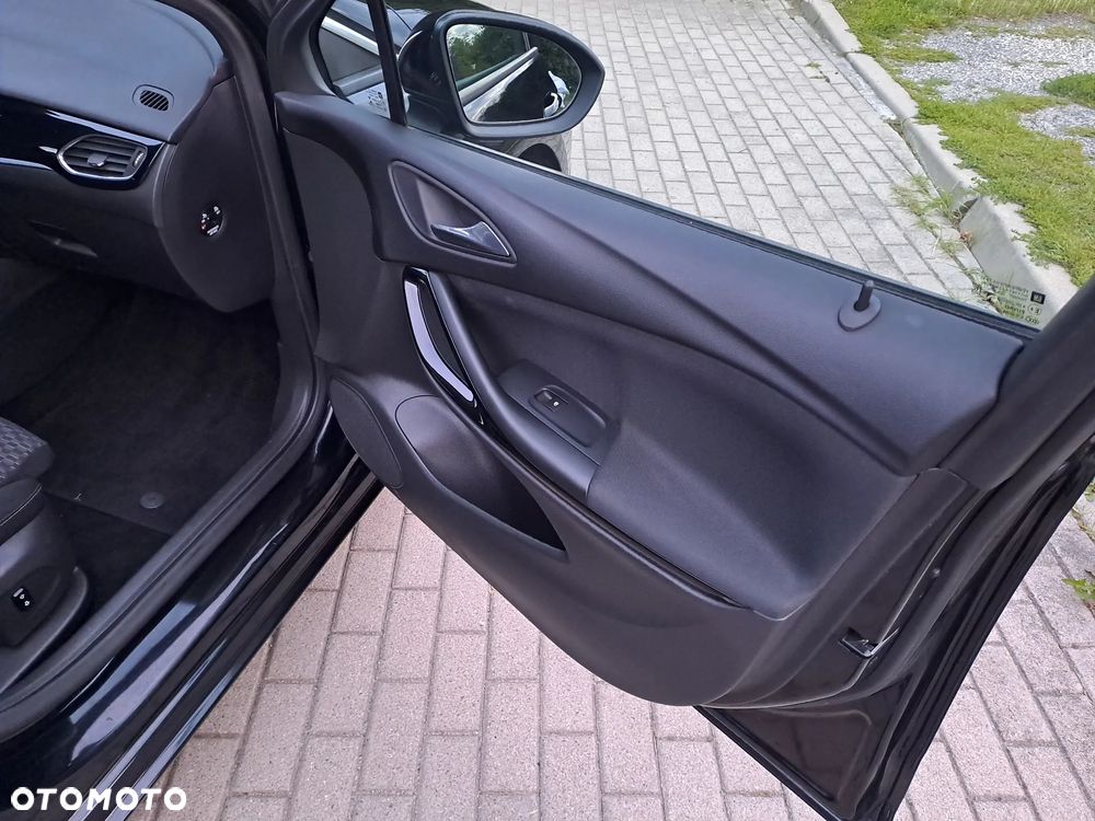 Opel Astra 1.4 Turbo Business - 12