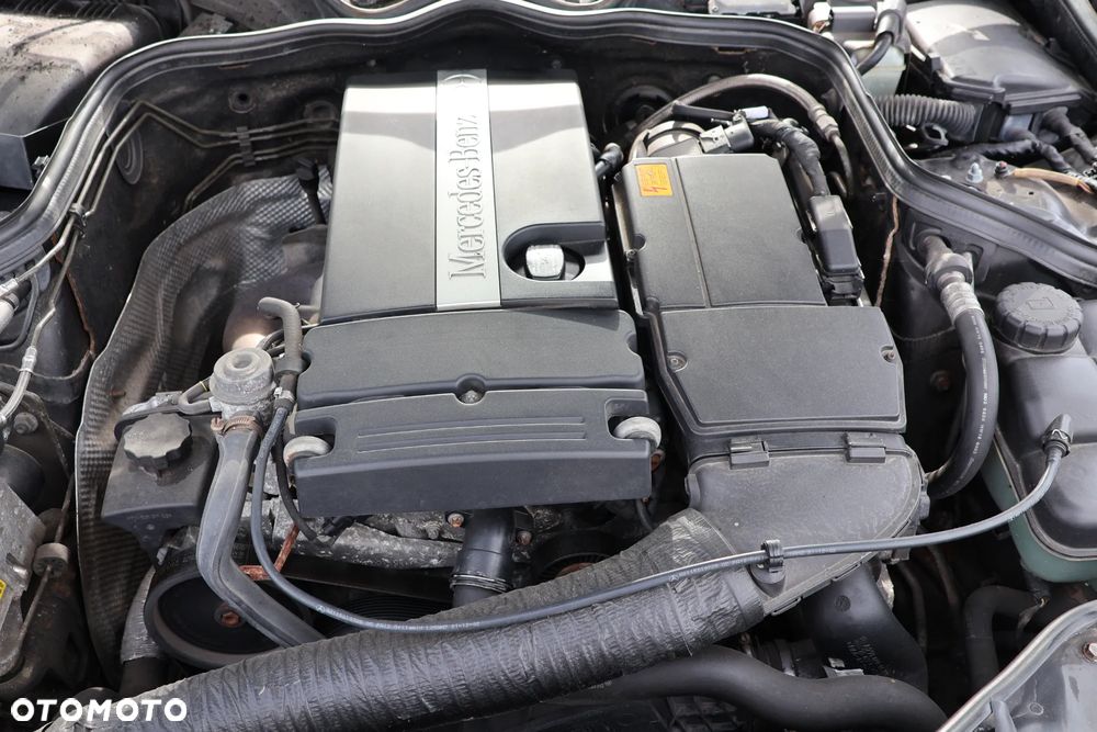 Mercedes-Benz Klasa E - 19