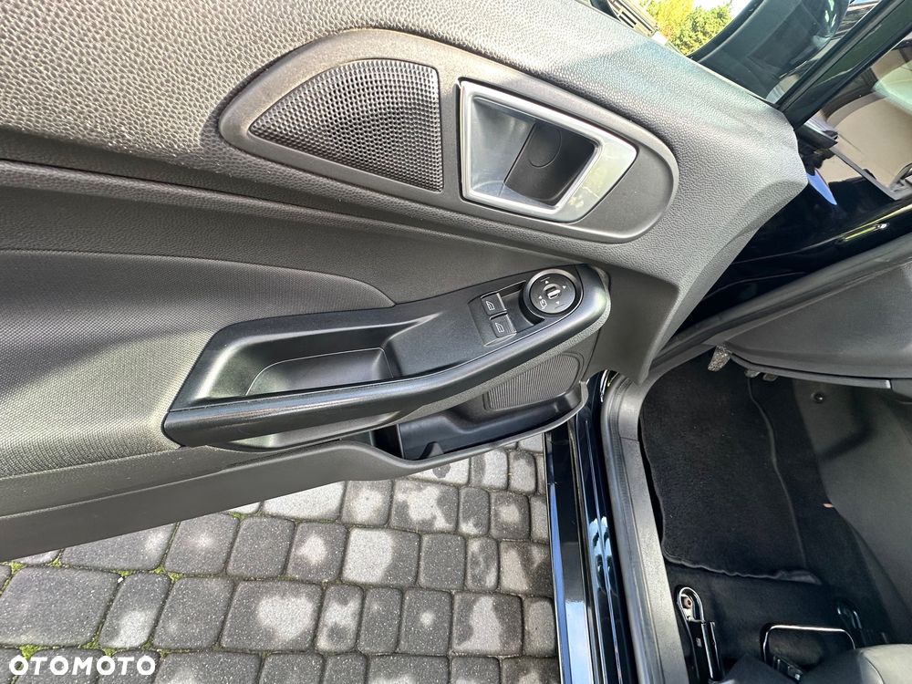 Ford Fiesta - 10