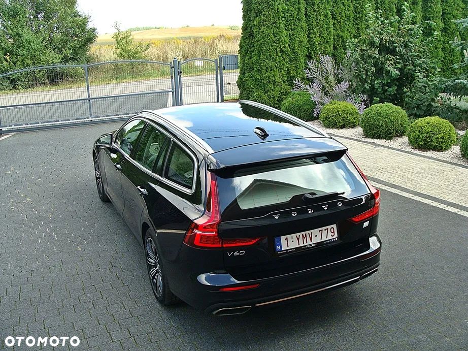 Volvo V60 T6 AWD Recharge Geartronic Inscription Expression - 33
