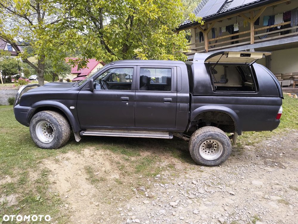 Mitsubishi L200 2.5 TD Intense - 10
