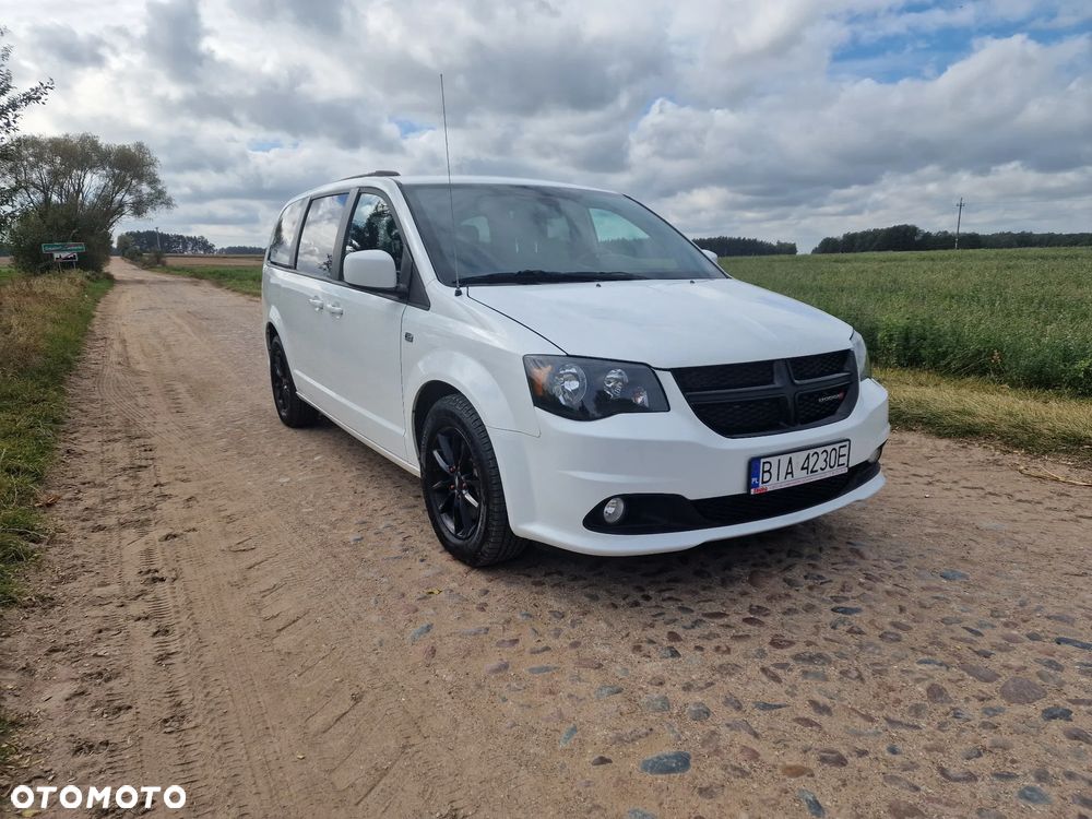 Dodge Grand Caravan 3.6 R/T - 4