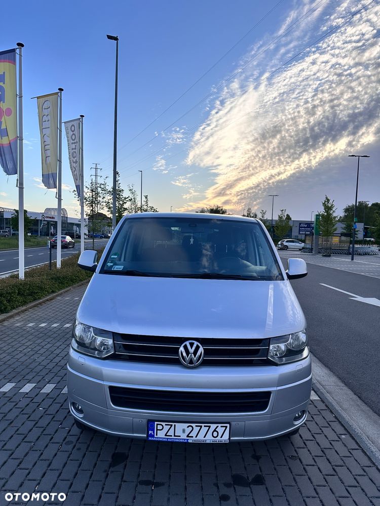Volkswagen Caravelle - 1