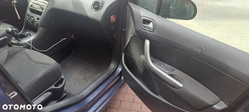 Peugeot 308 1.6 HDi Premium - 12