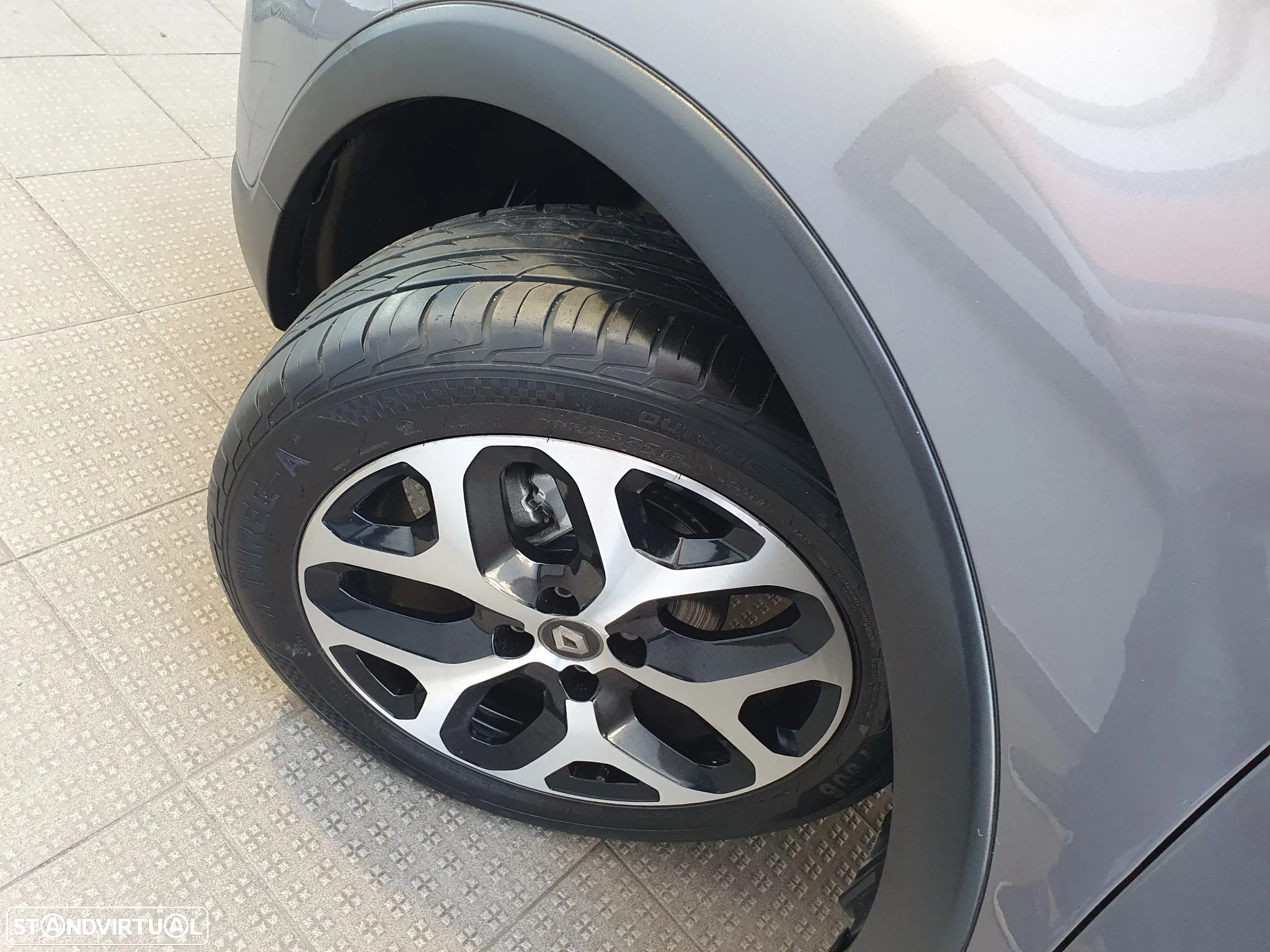 Renault Captur 0.9 TCE Exclusive - 19