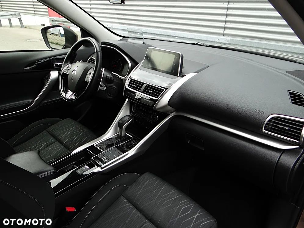 Mitsubishi Eclipse Cross 1.5 T-MIVEC (ClearTec) CVT 2WD Plus - 26