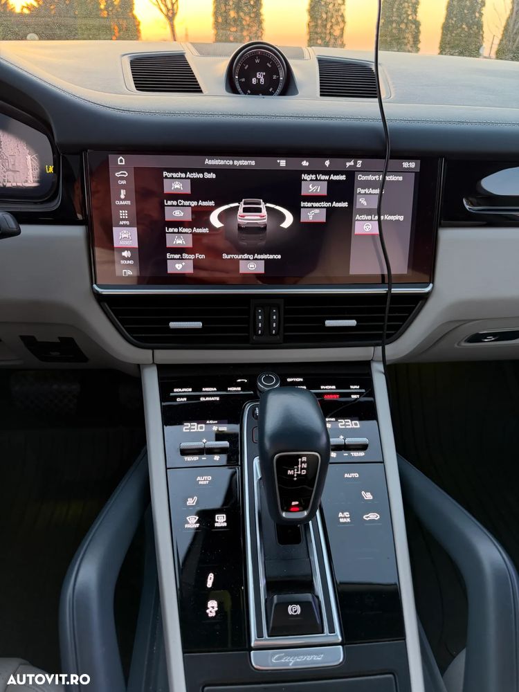 Porsche Cayenne Standard - 7