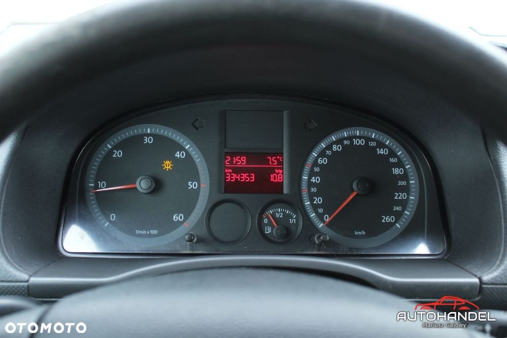 Volkswagen Caddy - 9