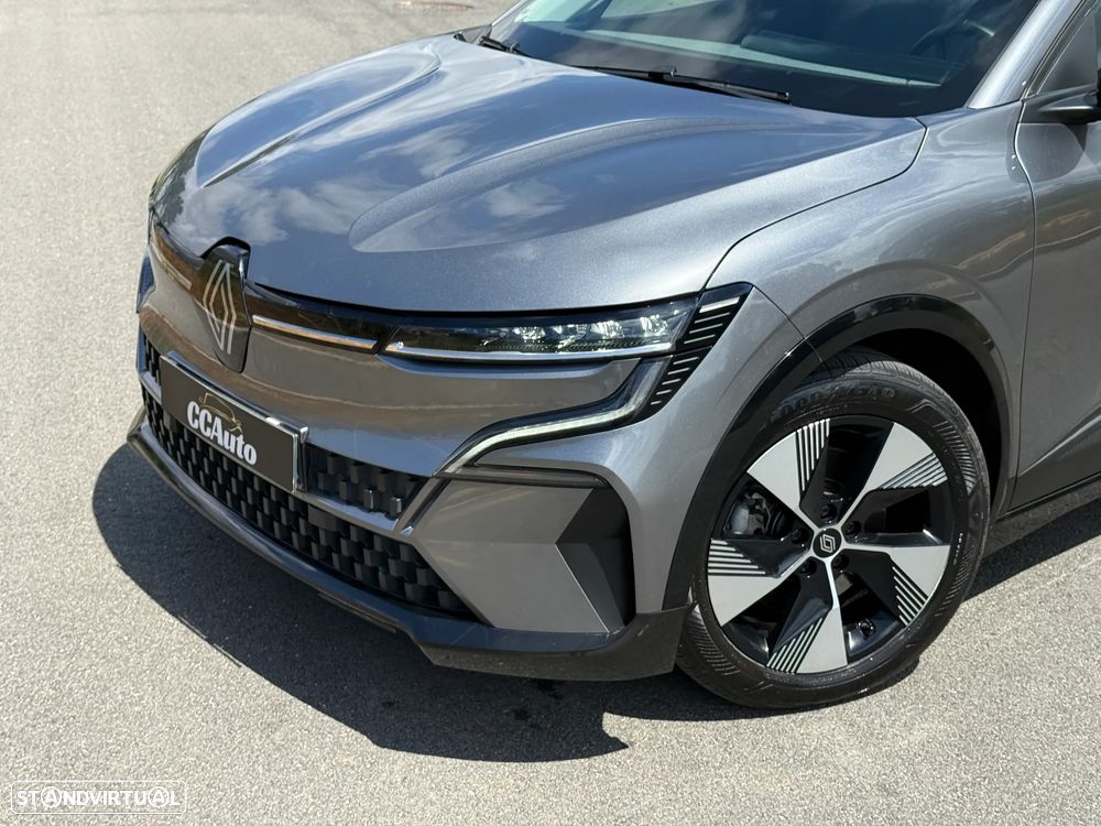 Renault Mégane E-Tech - 4
