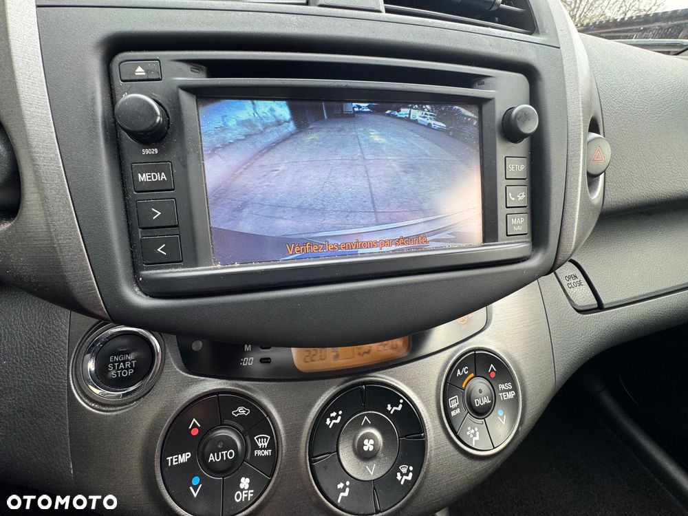 Toyota RAV4 - 22