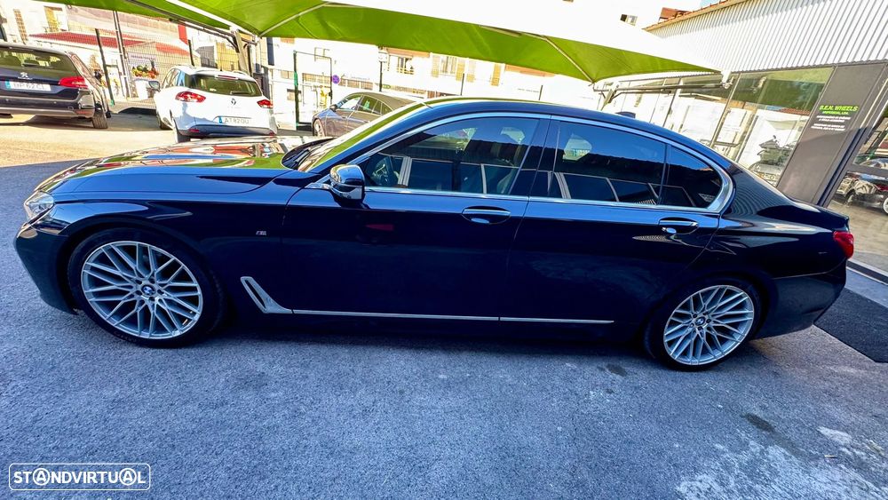 BMW 730 d xDrive Pack M - 4