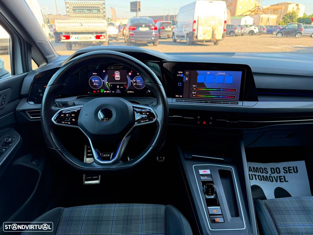 VW Golf - 8