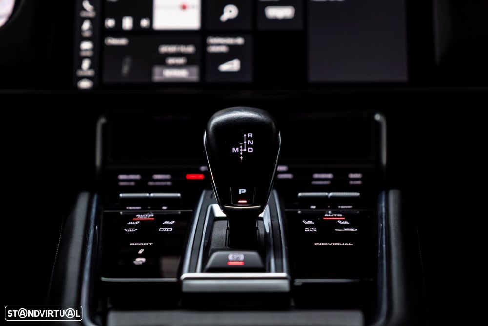 Porsche Panamera 4 S - 24