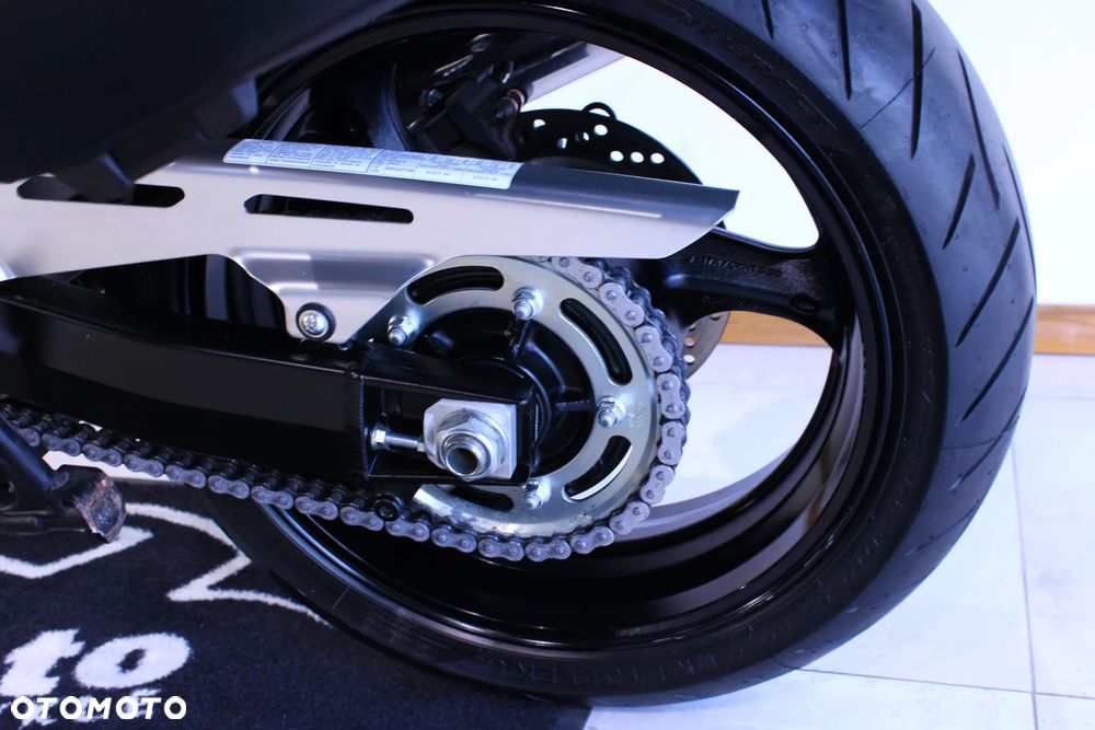 Suzuki GSX - 39