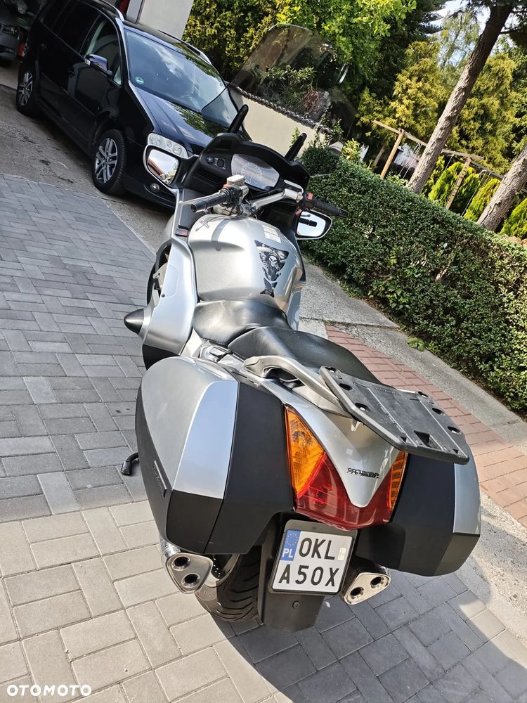 Honda ST - 4