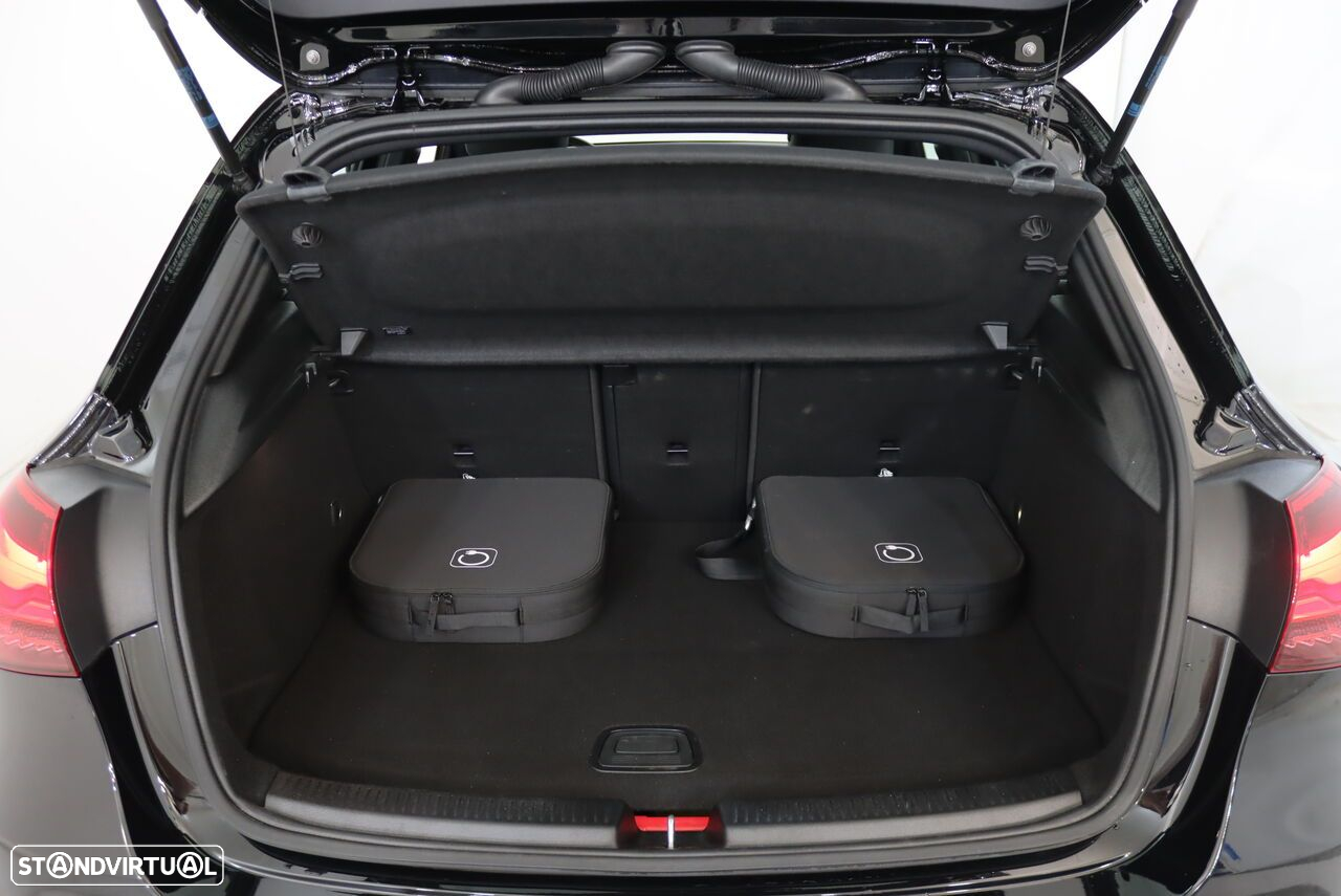 Mercedes-Benz A 250 e Style Plus - 36
