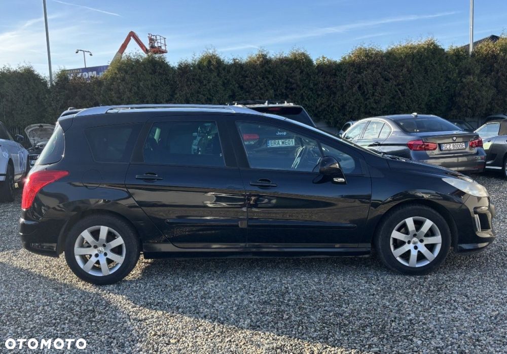 Peugeot 308 - 8