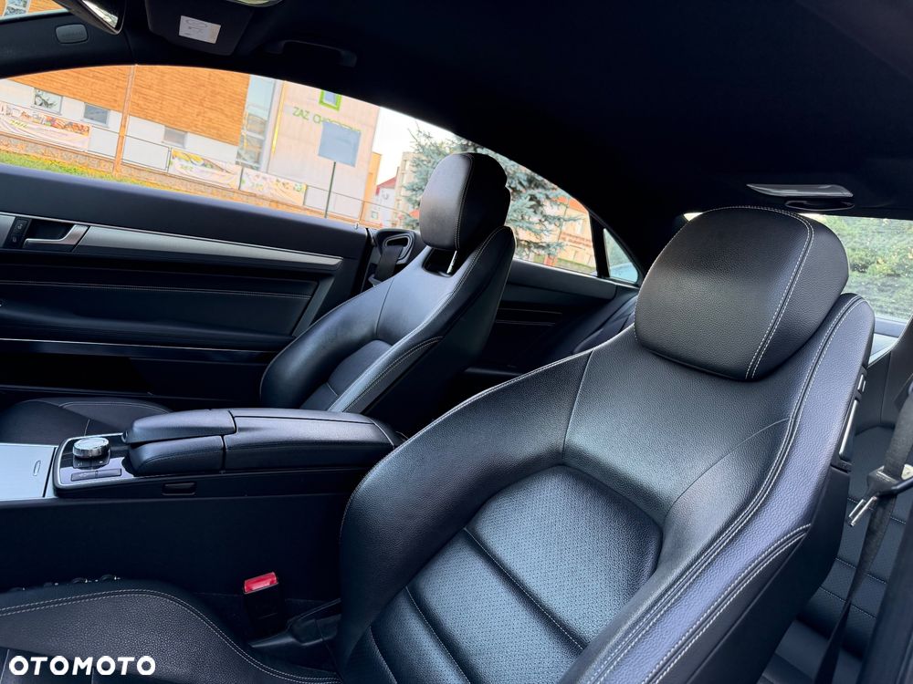 Mercedes-Benz Klasa E 250 7G-TRONIC - 11