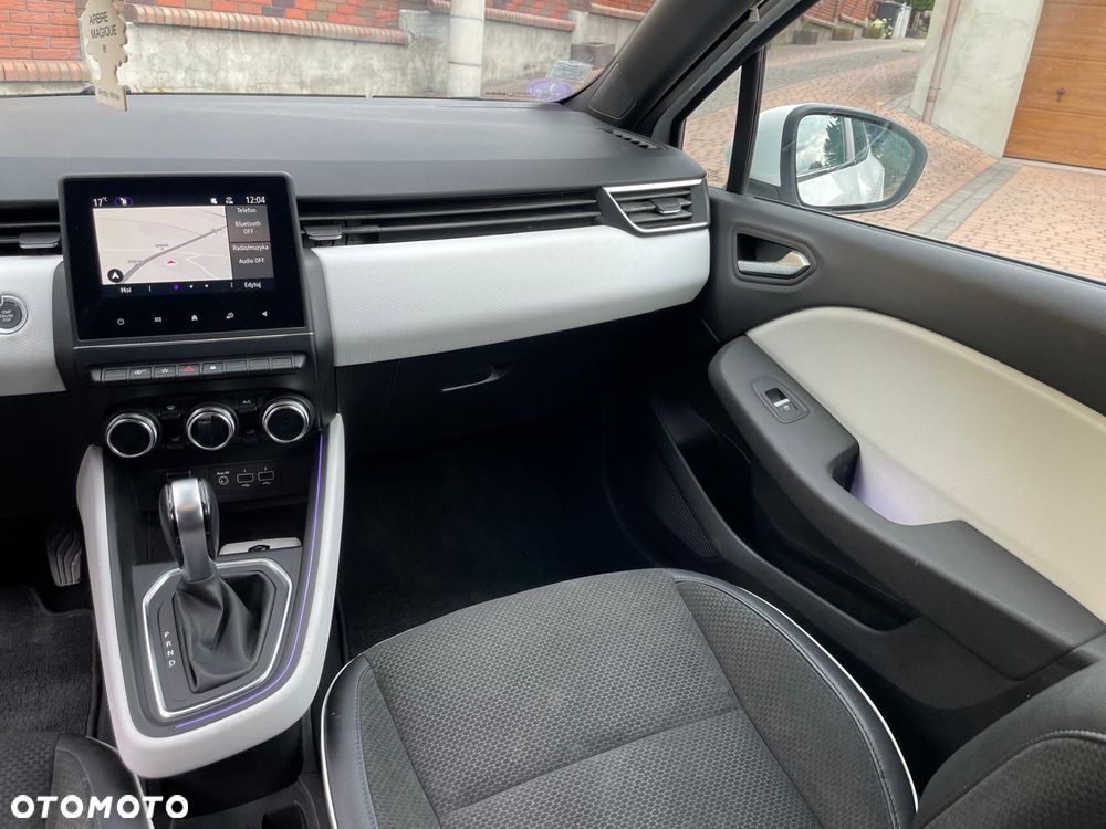 Renault Clio - 15