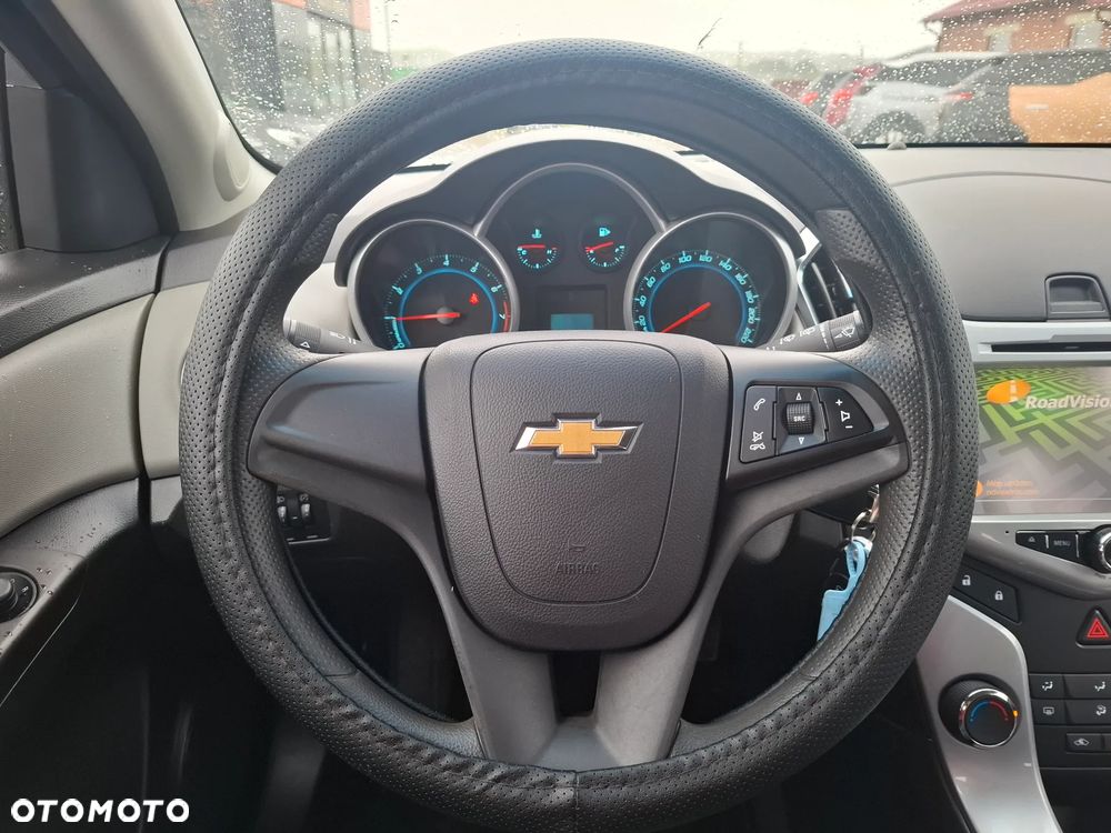Chevrolet Cruze 1.6 LT - 14
