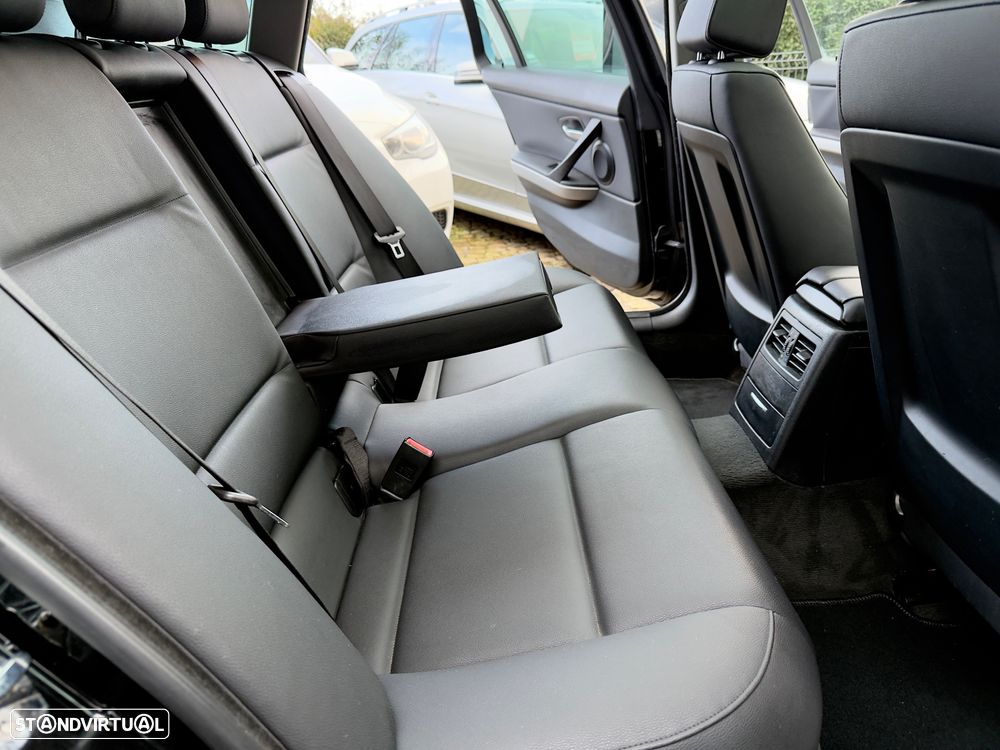 BMW 320 d Exclusive - 39